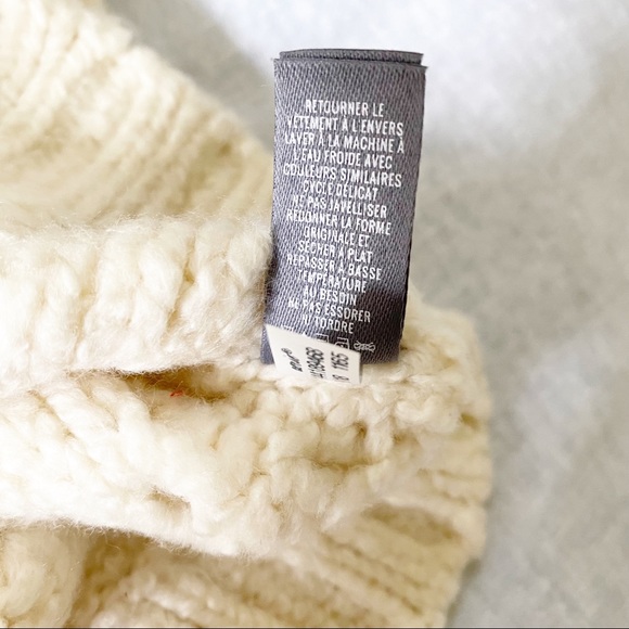 AERIE Crew Neck Sweater Cream Medium NEW NWOT - Picture 7 of 8